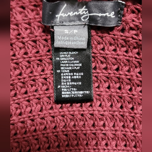 Forever 21 Woman's Knitted Burgandy Cardigan Sz S/P - Picture 6 of 6
